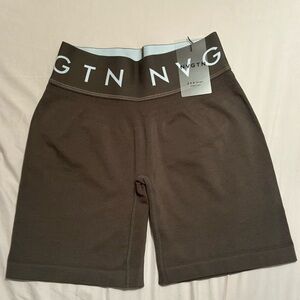 💚NVGTN Olive sport seamless shorts💚